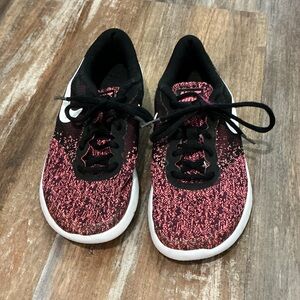 Nike Kids Sneakers - Black and Pink